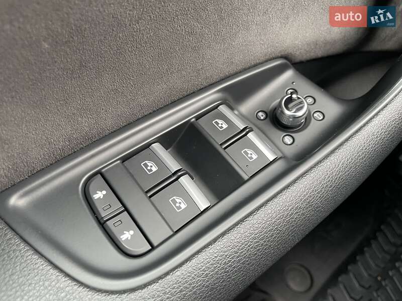 Внедорожник / Кроссовер Audi Q7 2019 в Киеве