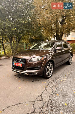 Позашляховик / Кросовер Audi Q7 2014 в 