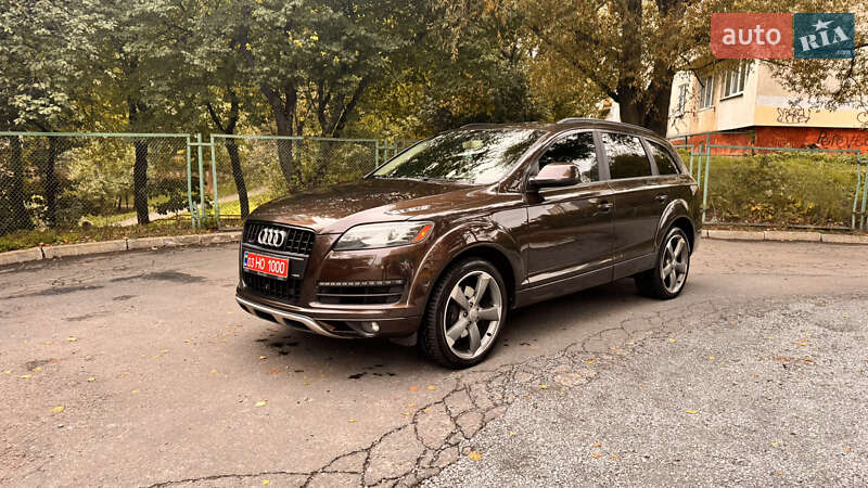 Позашляховик / Кросовер Audi Q7 2014 в 