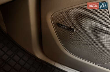 Позашляховик / Кросовер Audi Q7 2014 в 