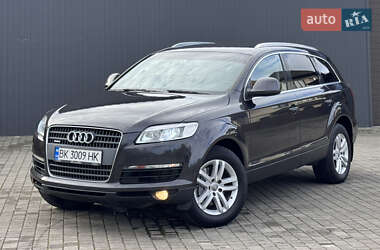 Позашляховик / Кросовер Audi Q7 2008 в 