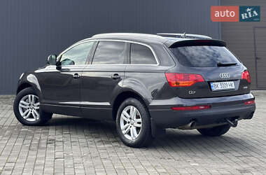 Позашляховик / Кросовер Audi Q7 2008 в 