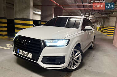 Внедорожник / Кроссовер Audi Q7 2015 в Ровно
