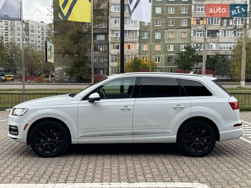Позашляховик / Кросовер Audi Q7 2016 в Сумах