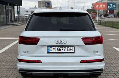 Позашляховик / Кросовер Audi Q7 2016 в 