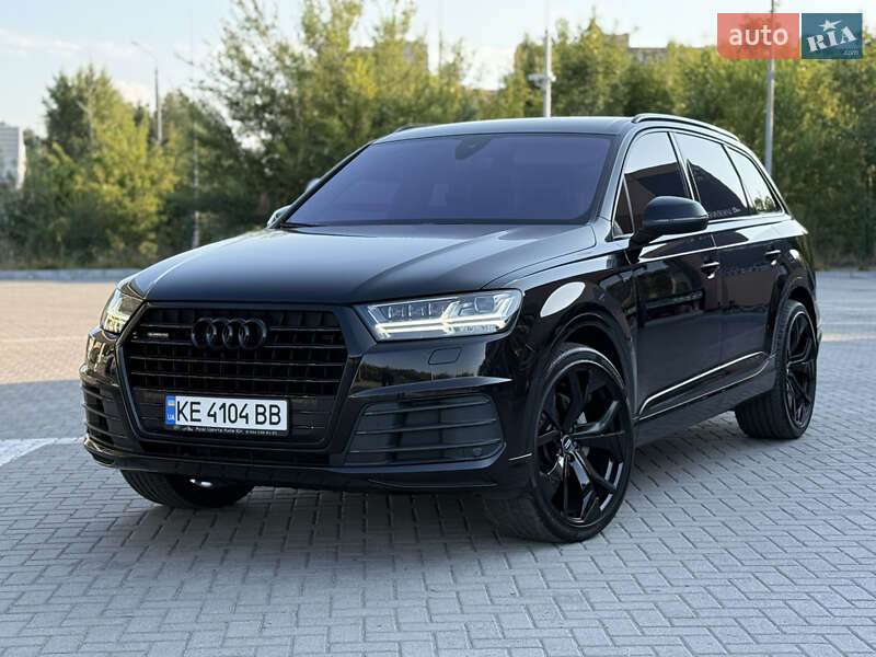 Позашляховик / Кросовер Audi Q7 2015 в Дніпрі