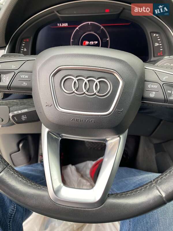Внедорожник / Кроссовер Audi Q7 2018 в Киеве