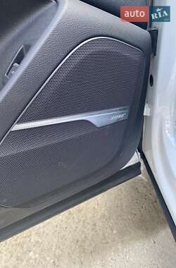 Внедорожник / Кроссовер Audi Q7 2018 в 