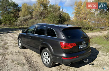 Позашляховик / Кросовер Audi Q7 2008 в 