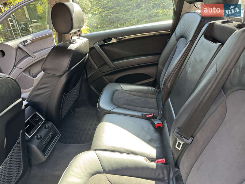 Позашляховик / Кросовер Audi Q7 2013 в Києві фото 17 Позашляховик / Кросовер Audi Q7 2013 в Києві