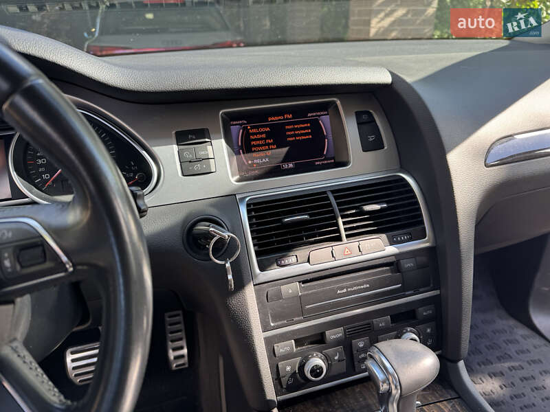 Позашляховик / Кросовер Audi Q7 2013 в Києві фото 21 Позашляховик / Кросовер Audi Q7 2013 в Києві