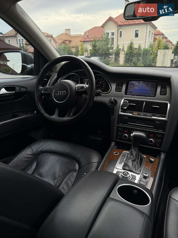 Позашляховик / Кросовер Audi Q7 2012 в Шептицькому