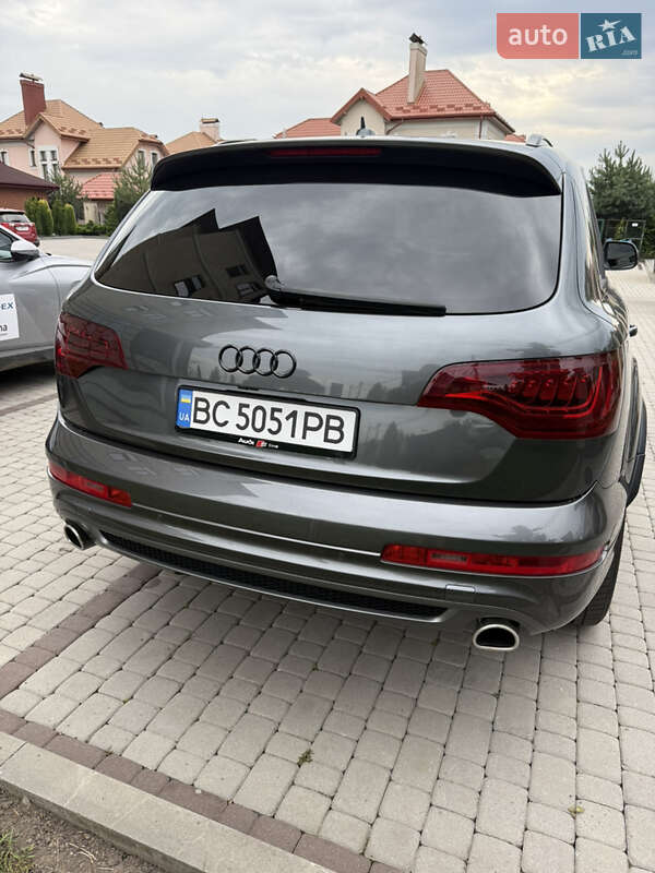 Позашляховик / Кросовер Audi Q7 2012 в Шептицькому