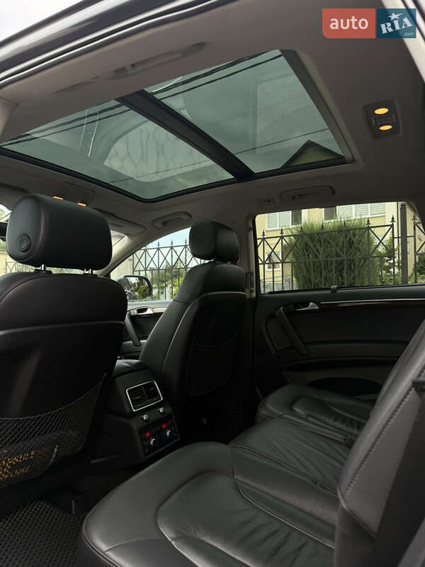 Позашляховик / Кросовер Audi Q7 2012 в Шептицькому