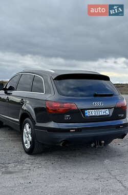 Позашляховик / Кросовер Audi Q7 2006 в 