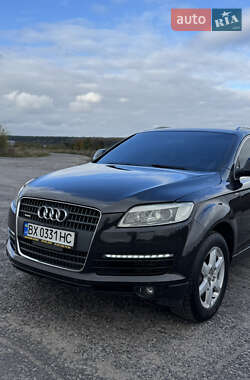 Позашляховик / Кросовер Audi Q7 2006 в 