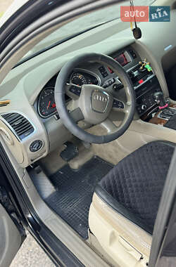 Позашляховик / Кросовер Audi Q7 2006 в 