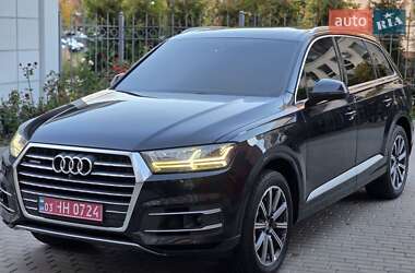 Позашляховик / Кросовер Audi Q7 2016 в 