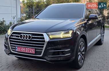 Позашляховик / Кросовер Audi Q7 2016 в 