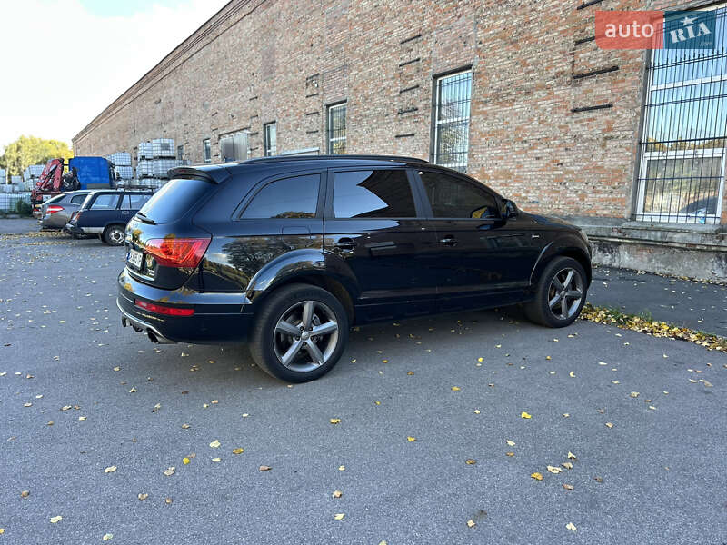 Внедорожник / Кроссовер Audi Q7 2015 в Черкассах