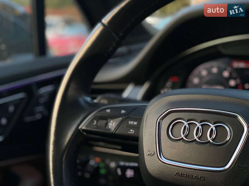 Внедорожник / Кроссовер Audi Q7 2017 в Львове