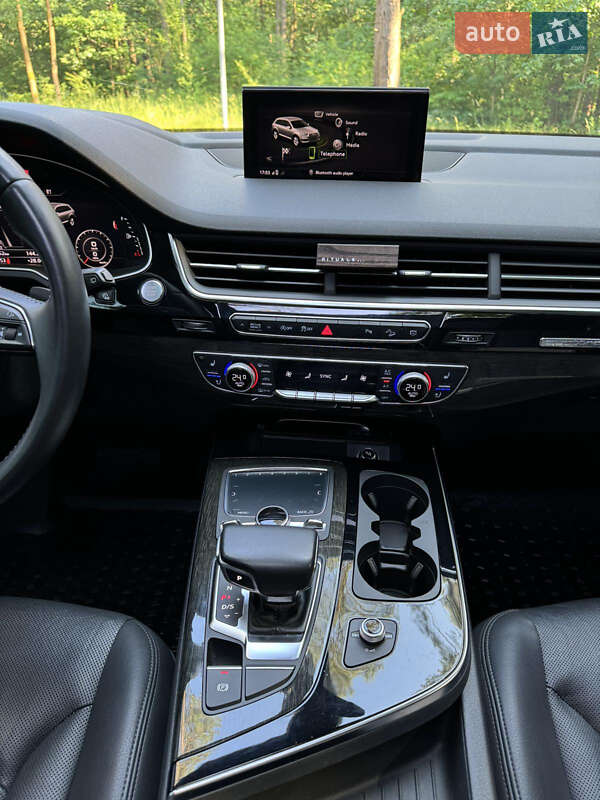 Внедорожник / Кроссовер Audi Q7 2017 в Львове