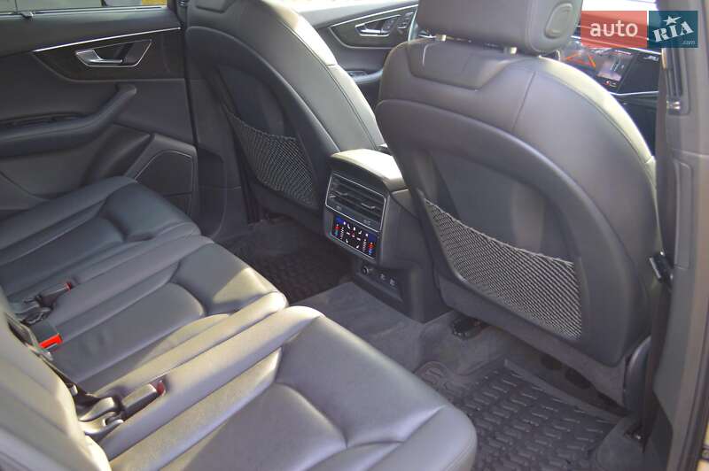 Внедорожник / Кроссовер Audi Q7 2021 в Одессе