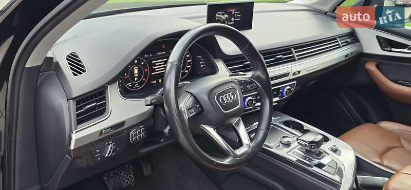 Внедорожник / Кроссовер Audi Q7 2016 в Тернополе