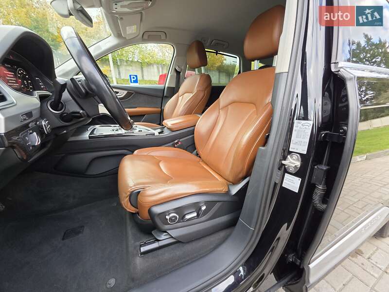 Внедорожник / Кроссовер Audi Q7 2016 в Тернополе
