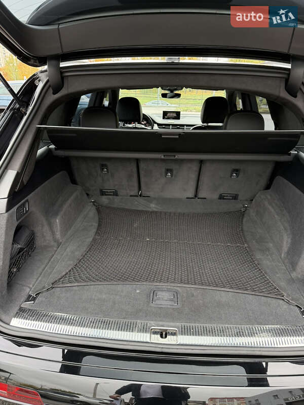 Позашляховик / Кросовер Audi Q7 2017 в Харкові