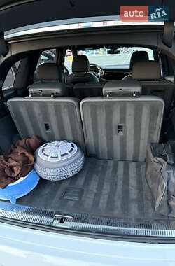 Позашляховик / Кросовер Audi Q7 2020 в 