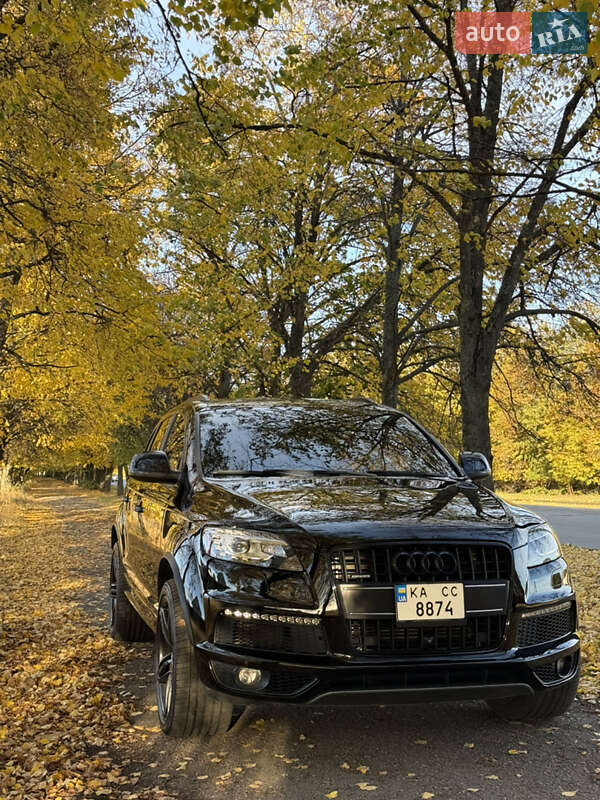 Позашляховик / Кросовер Audi Q7 2013 в Сумах
