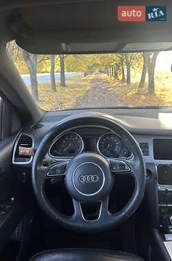 Внедорожник / Кроссовер Audi Q7 2013 в 
