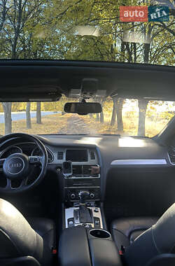 Внедорожник / Кроссовер Audi Q7 2013 в 