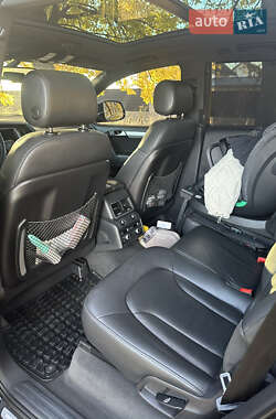 Внедорожник / Кроссовер Audi Q7 2013 в 