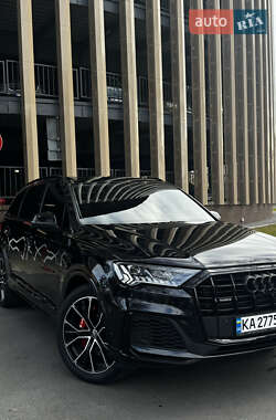 Позашляховик / Кросовер Audi Q7 2020 в  фото 4 Позашляховик / Кросовер Audi Q7 2020 в