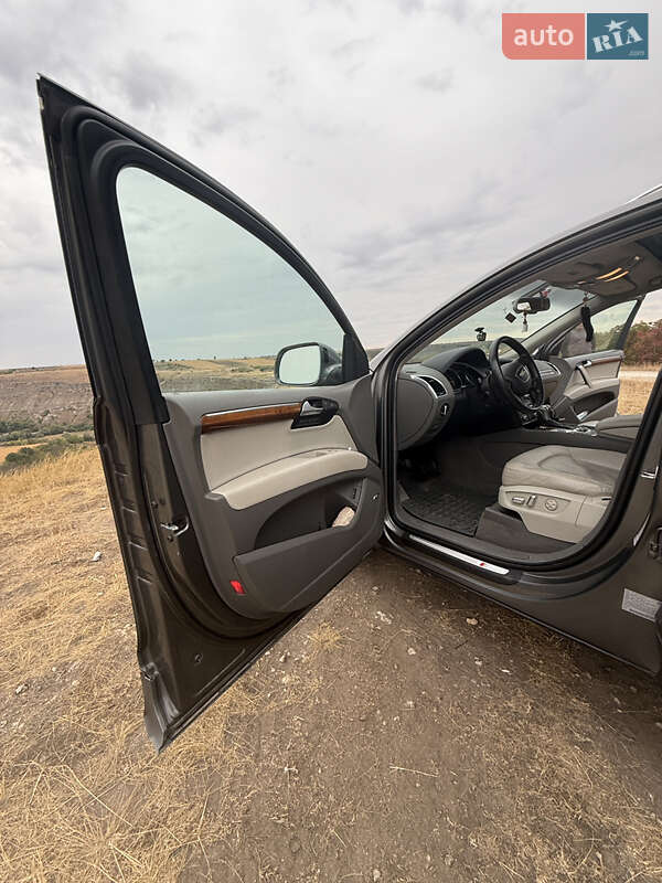Позашляховик / Кросовер Audi Q7 2014 в Кілії фото 12 Позашляховик / Кросовер Audi Q7 2014 в Кілії