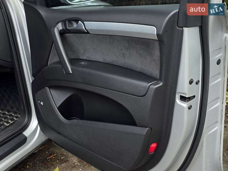 Внедорожник / Кроссовер Audi Q7 2006 в Тернополе