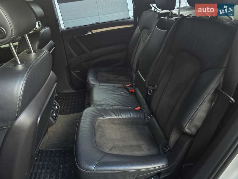 Внедорожник / Кроссовер Audi Q7 2006 в Тернополе