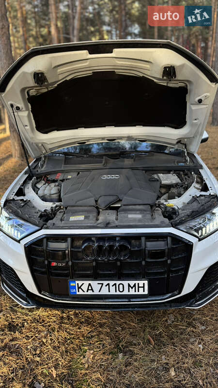 Позашляховик / Кросовер Audi Q7 2021 в Харкові