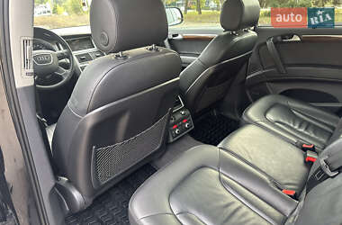 Внедорожник / Кроссовер Audi Q7 2015 в 