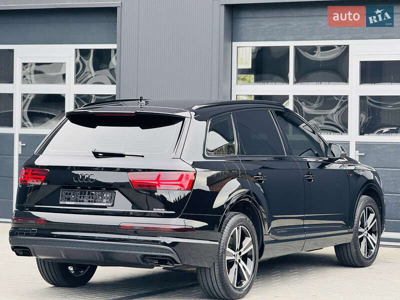 Позашляховик / Кросовер Audi Q7 2016 в Мукачевому