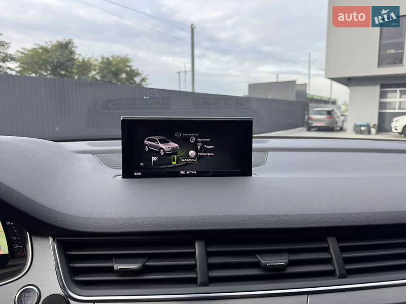 Позашляховик / Кросовер Audi Q7 2016 в Мукачевому