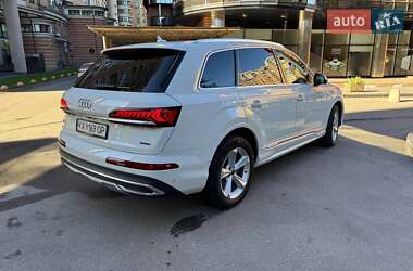 Внедорожник / Кроссовер Audi Q7 2020 в 
