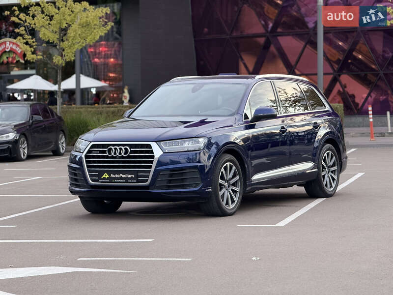 Позашляховик / Кросовер Audi Q7 2018 в Києві
