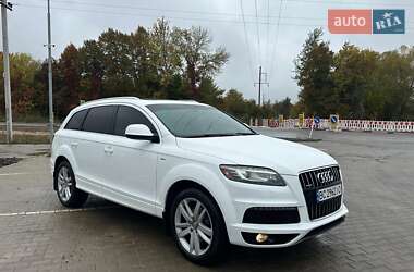 Внедорожник / Кроссовер Audi Q7 2011 в 