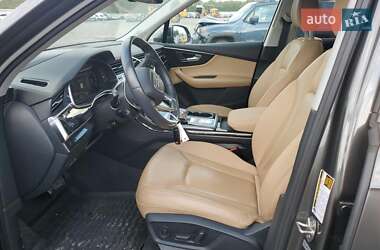 Внедорожник / Кроссовер Audi Q7 2020 в 