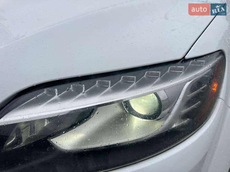 Внедорожник / Кроссовер Audi Q7 2011 в Золочеве