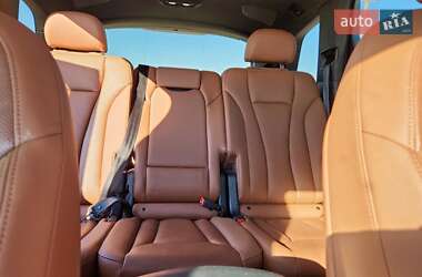 Позашляховик / Кросовер Audi Q7 2023 в 