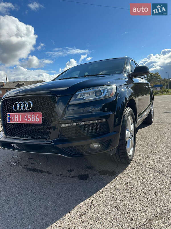 Позашляховик / Кросовер Audi Q7 2013 в Володимирі